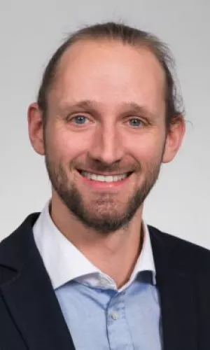 Profile picture for user matthias.zeppelzauer