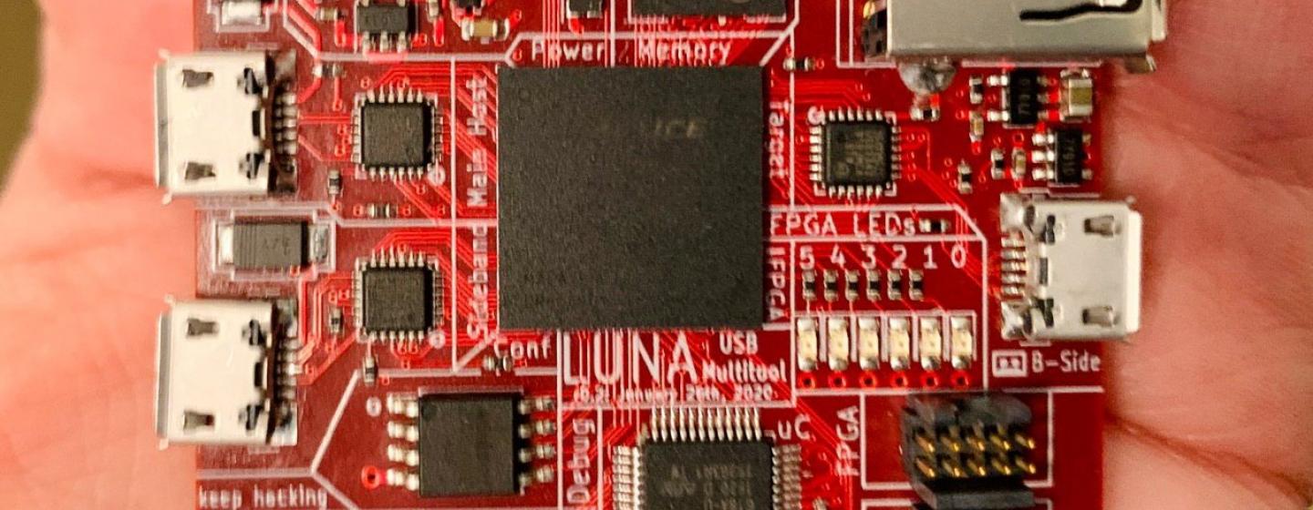Luna FPGA board