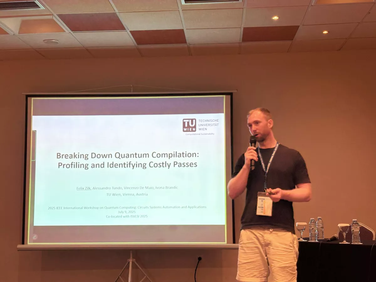 Presentation of our work at the Quantum Computing Workshop.