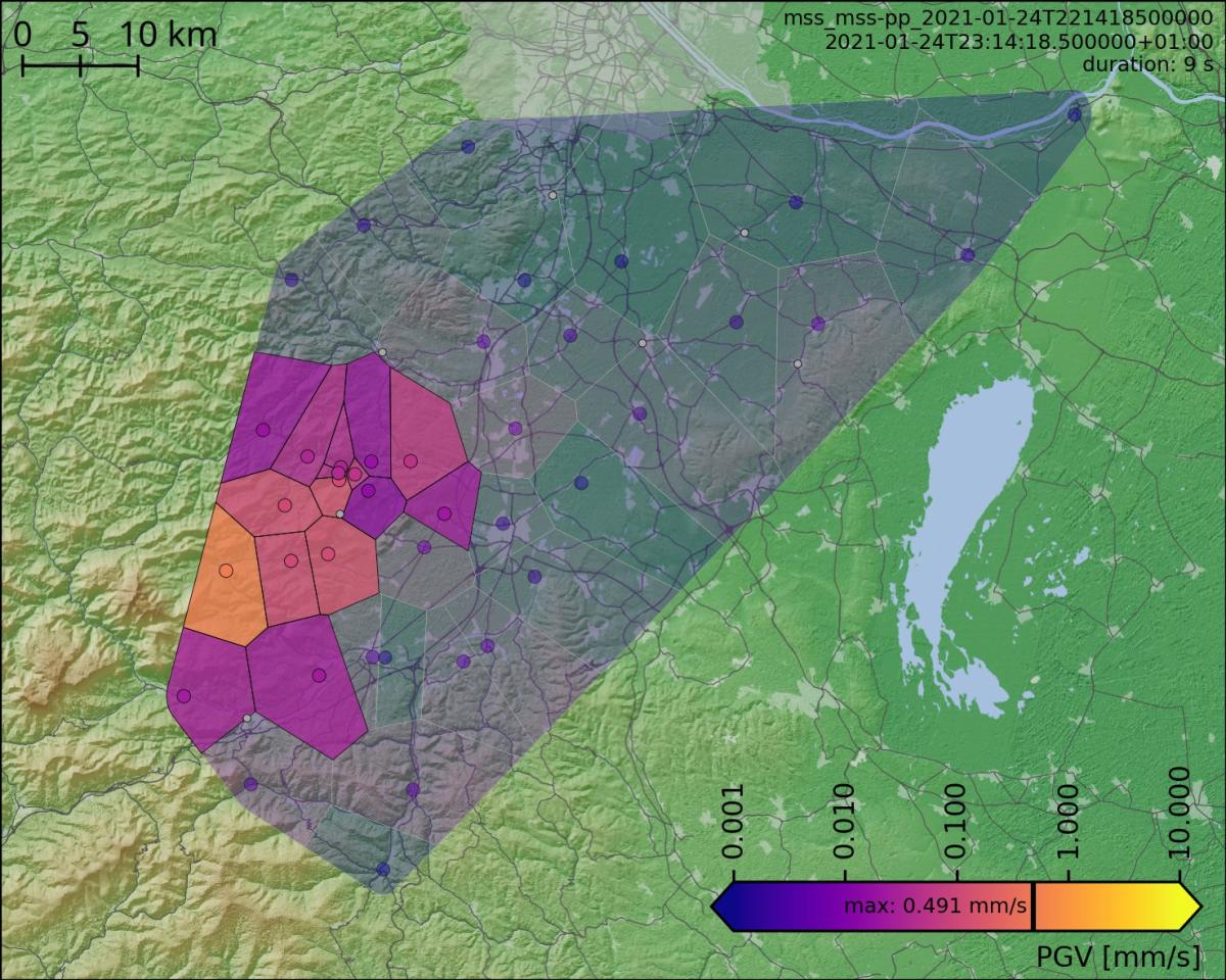 Topographische Karte des Gebiets des MSS Netzwerks. Darstellung der Voronoizellen mit den maximalen PGV Werten.