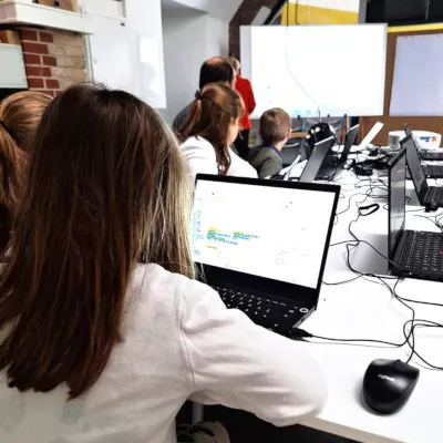 children on computers