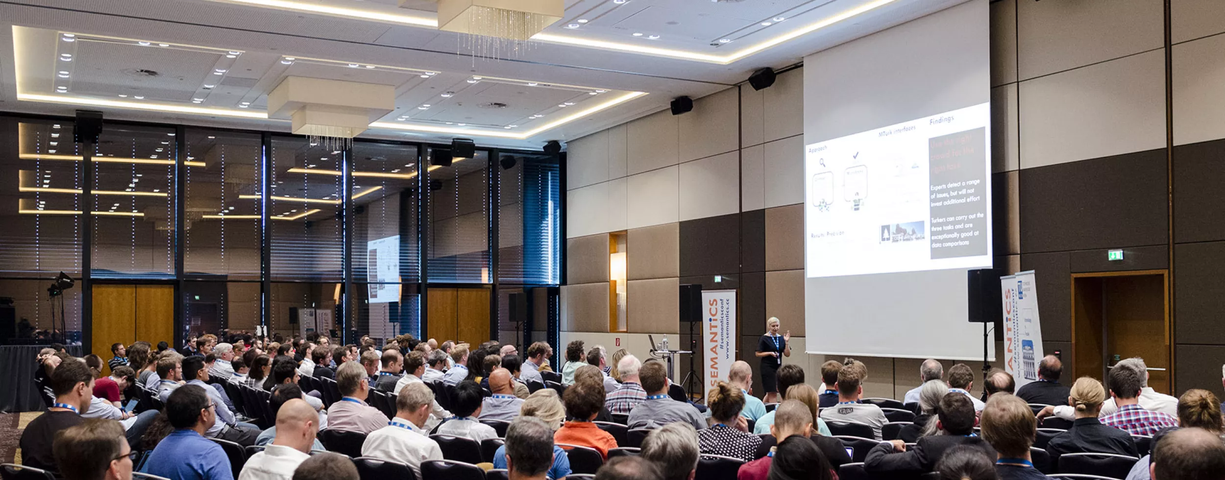 Publikum bei der SEMANTiCS 2018 (photo: Simon Rainsborough / Semantic Web Company)