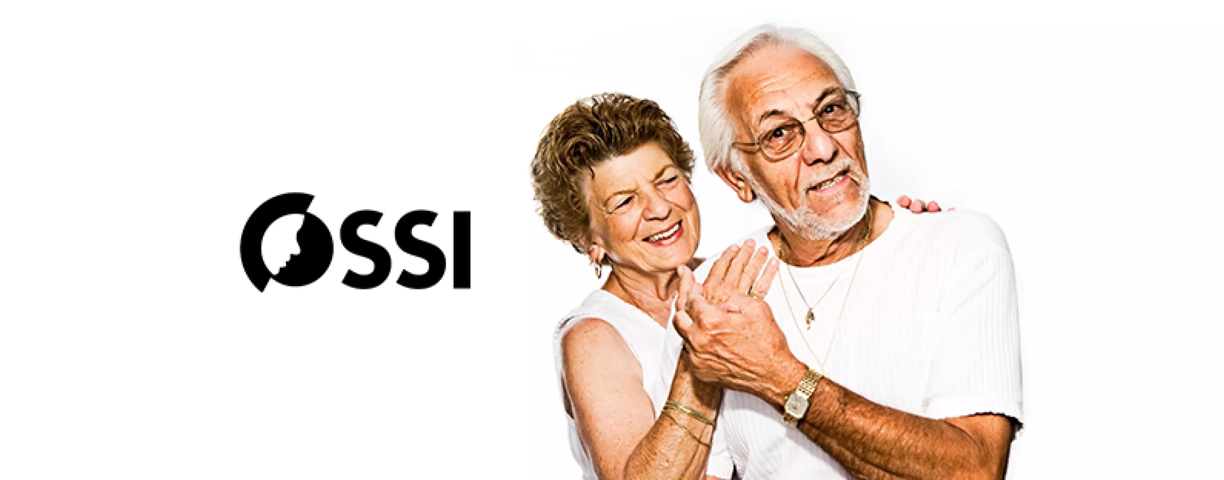 zwei Senior:innen umarmen sich. Logo: OSSI Austria