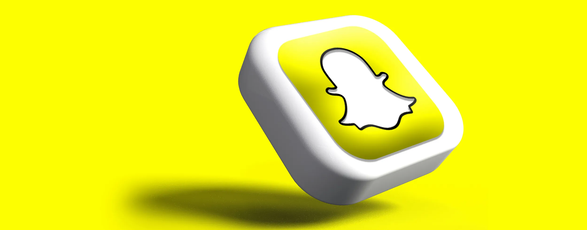 Snapchat Logo auf gelbem Hintergrund 